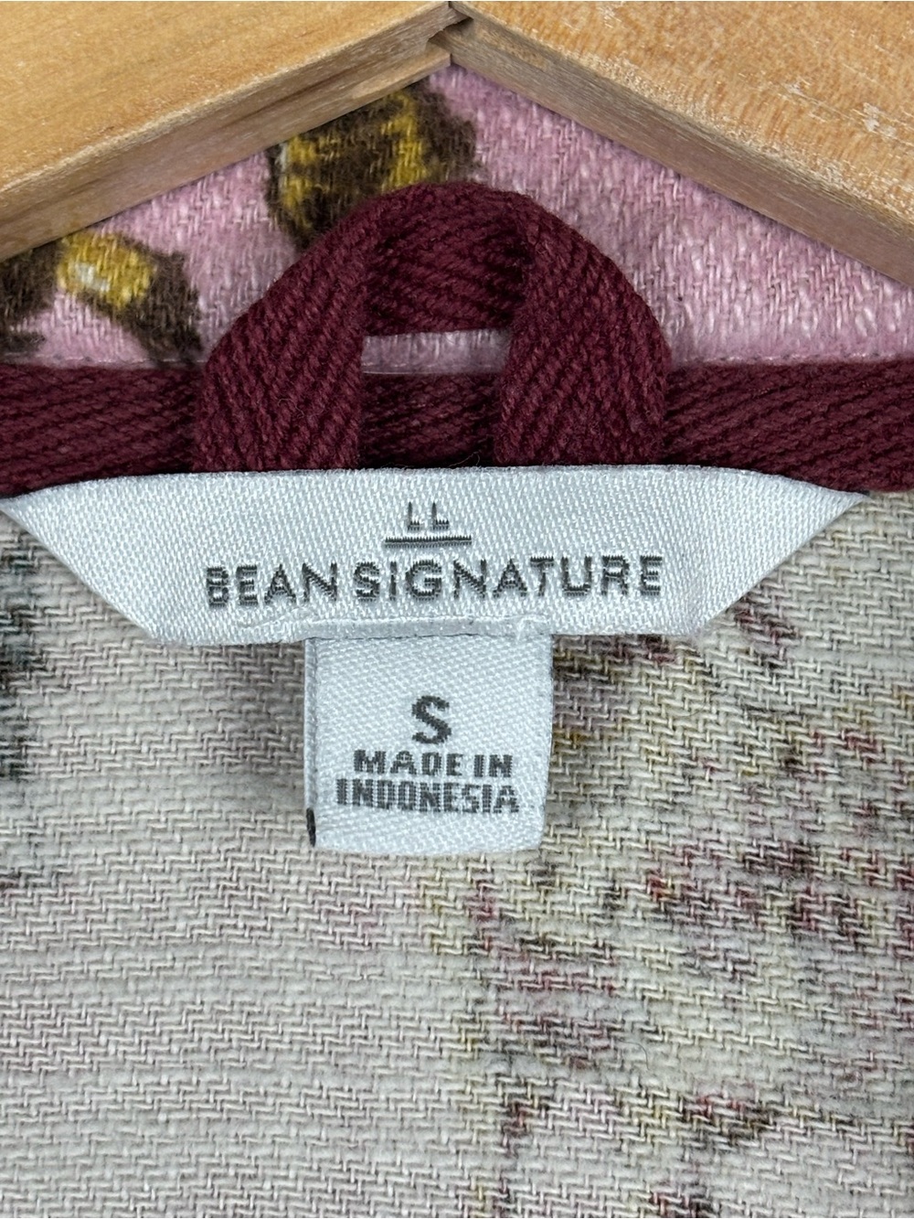 L.L.Bean Signature Women’s S Pink Scenic Outdoor Print Quarter Zip Pullover - Picture 2 of 4